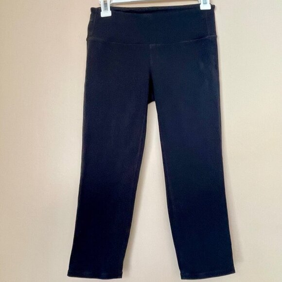Atleta crop capri leggings Sz small black sporty work out yoga Gym - Picture 1 of 9